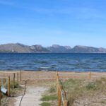 Strand beach Sa Marina Alcudia Kitesurfer Naturstrand Bucht